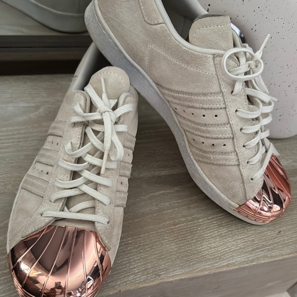 Adidas Cream and Gold Sneakers with Suede Upper - Picture 3 of 6